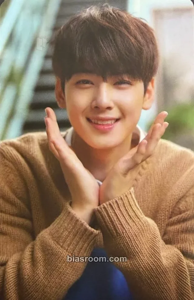 ASTRO - Cha Eunwoo - Autumn Story Album album photocard red version