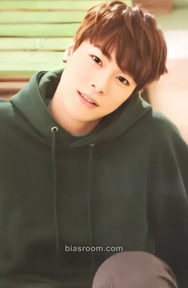 ASTRO - Moonbin - Spring Up Album album photocard