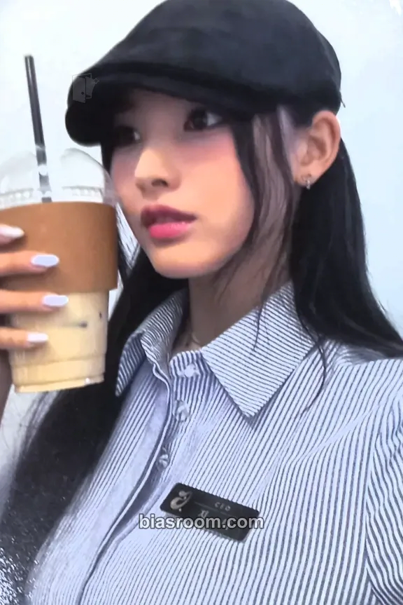 Jini An Iron Hand In A Velvet Glove Photocard - Jini K-pop photocard