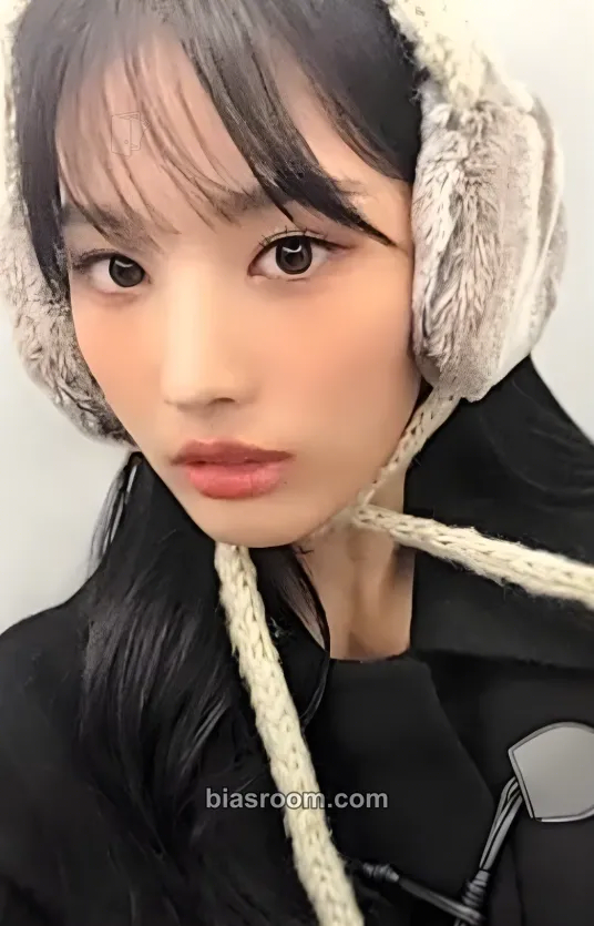 Jini An Iron Hand In A Velvet Glove Photocard - Jini K-pop photocard