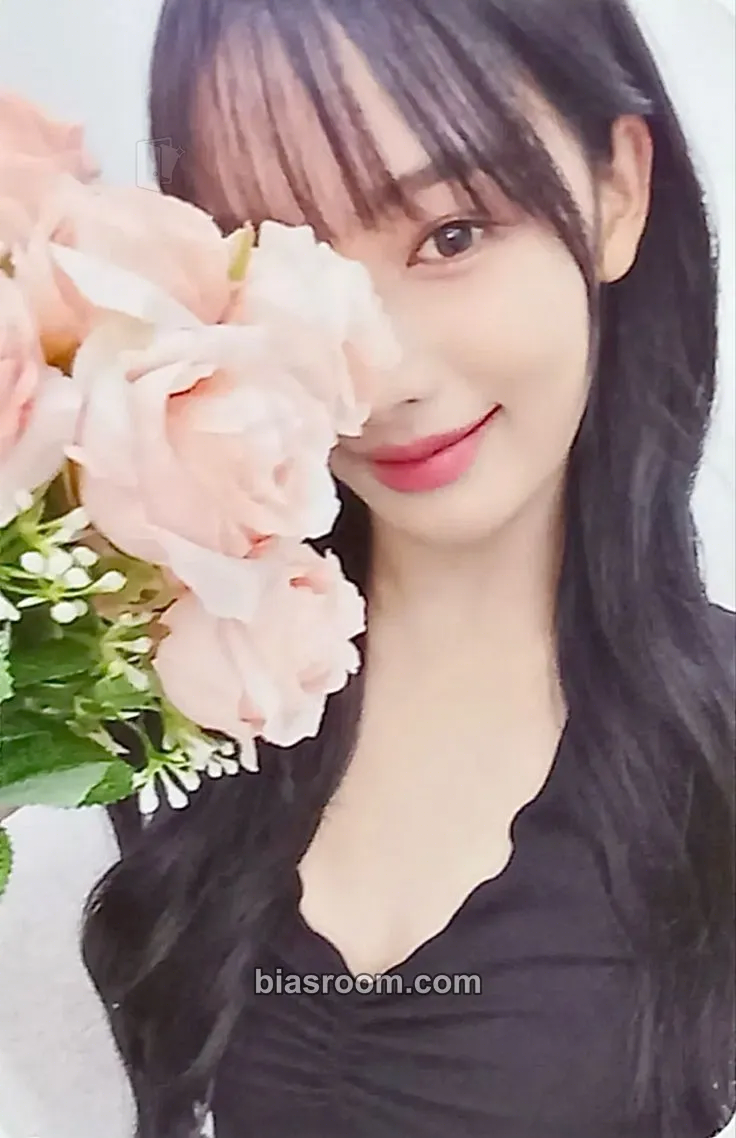 Jini An Iron Hand In A Velvet Glove Photocard - Jini K-pop photocard