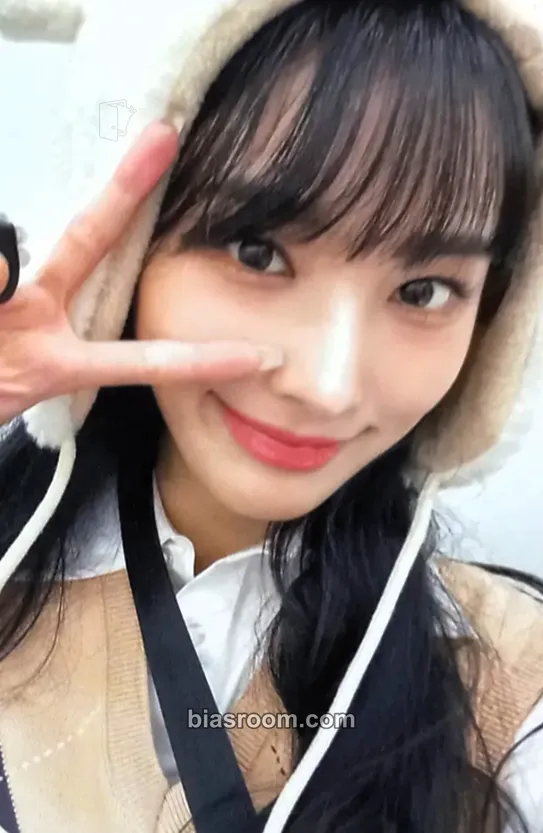 Jini An Iron Hand In A Velvet Glove Photocard - Jini K-pop photocard