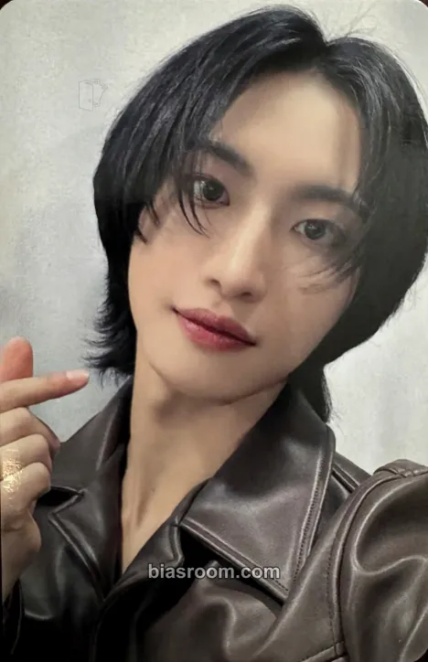 Seonghwa GOLDEN HOUR : Part.1 Photocard - ATEEZ - ATEEZ K-pop photocard
