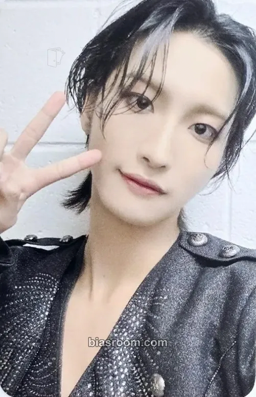 Seonghwa Golden Hour : Part 1 Work to Live Ver. Photocard - ATEEZ - ATEEZ K-pop photocard