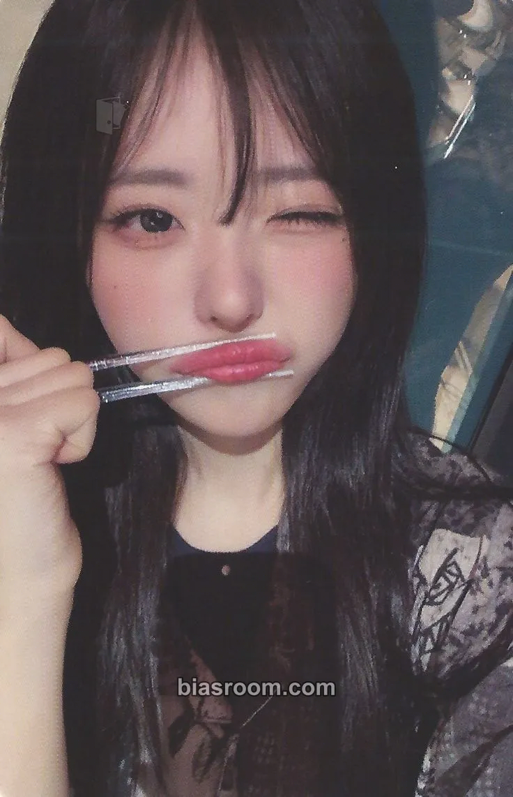 Hina In a Million Noises, I'll Be Your Harmony Photocard - QWER - QWER K-pop photocard
