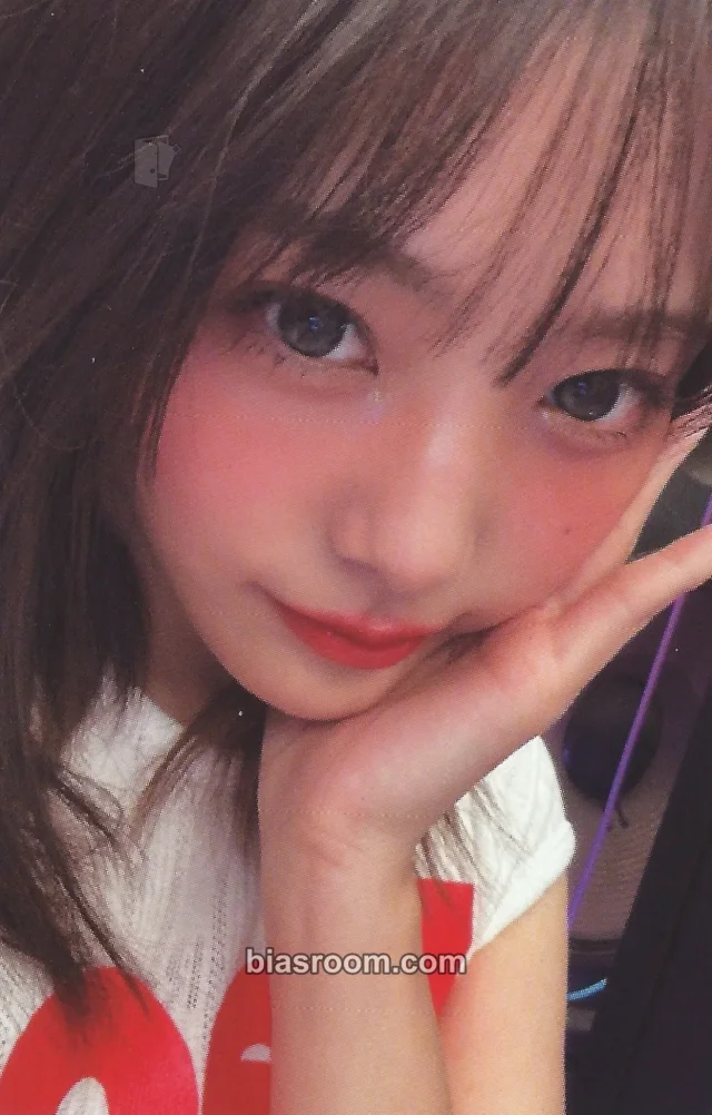 QWER - Siyeon - In a Million Noises, I'll Be Your Harmony Album album photocard B version