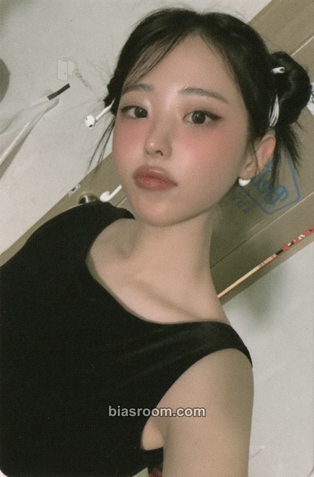 QWER - Hina - In a Million Noises, I'll Be Your Harmony Album album photocard B version