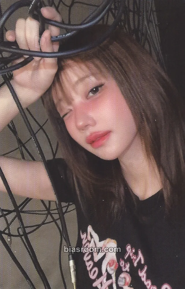 QWER - Magenta - In a Million Noises, I'll Be Your Harmony Album album photocard B version
