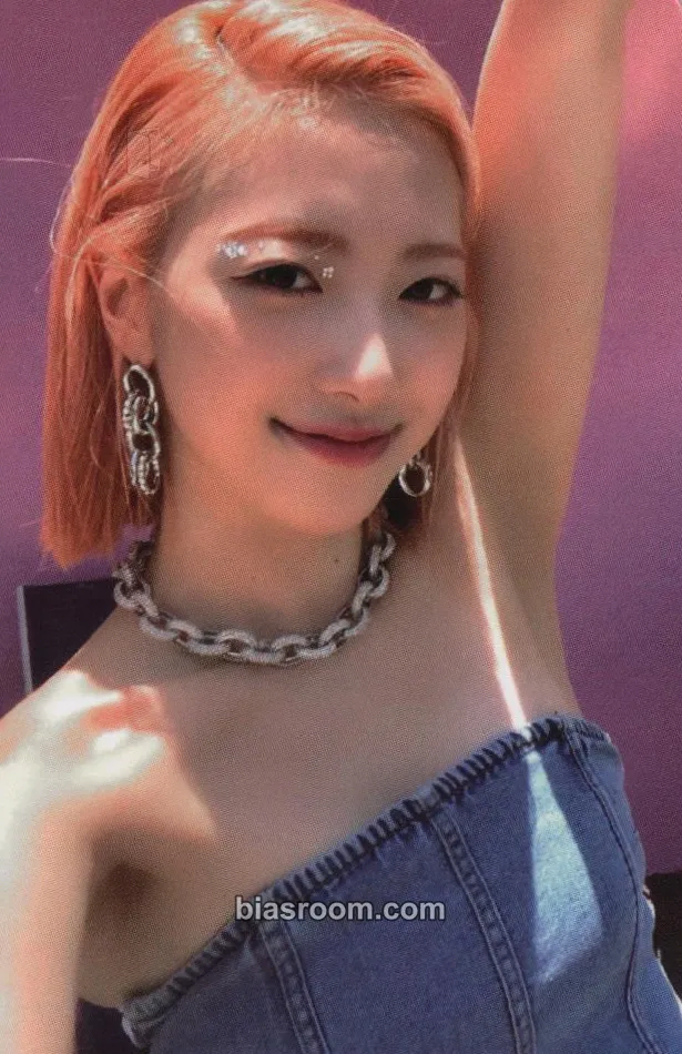 Riina RUN Photocard - H1-KEY - H1-KEY K-pop photocard