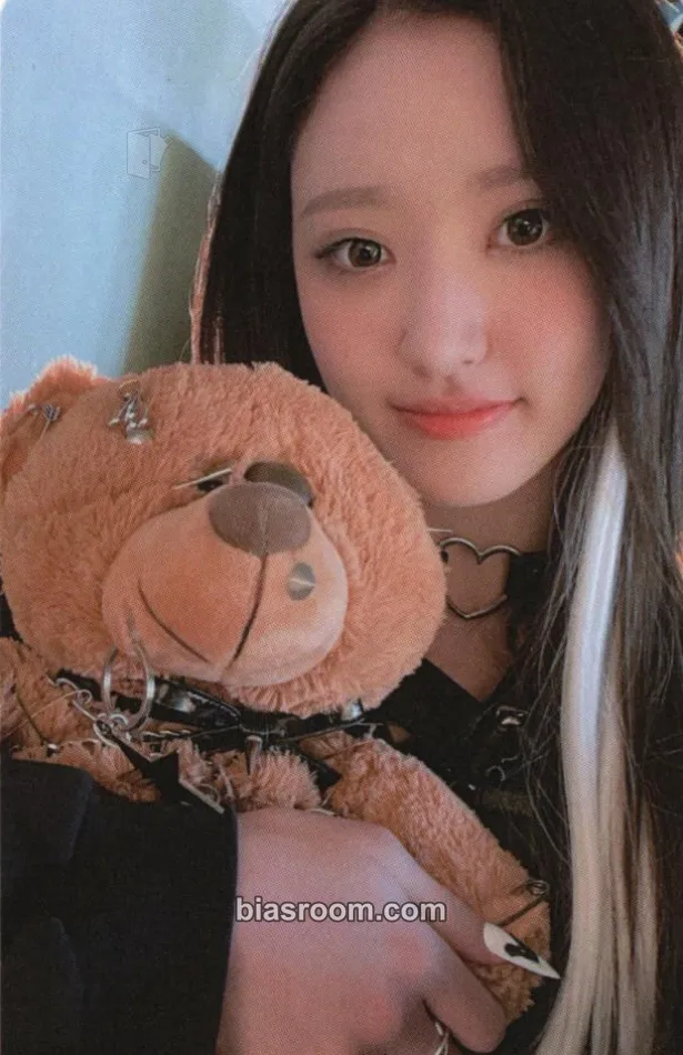 Hwiseo Rose Blossom Photocard - H1-KEY - H1-KEY K-pop photocard