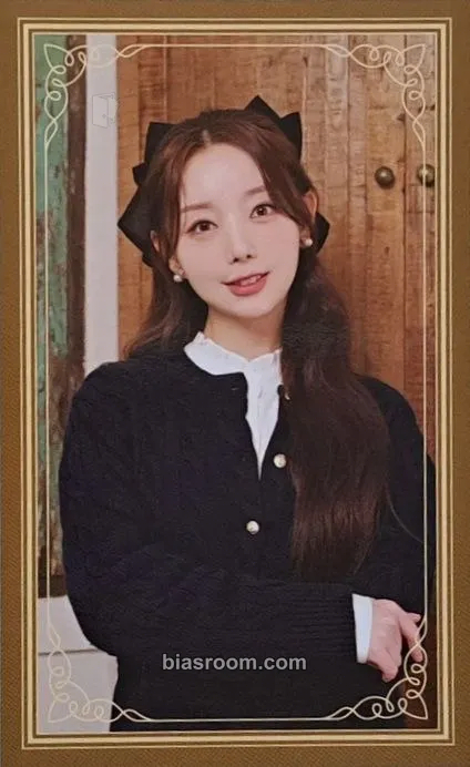 Kim Jiyeon (Kei) 2024 Season's greetings Photocard - EL7Z UP - EL7Z UP K-pop photocard