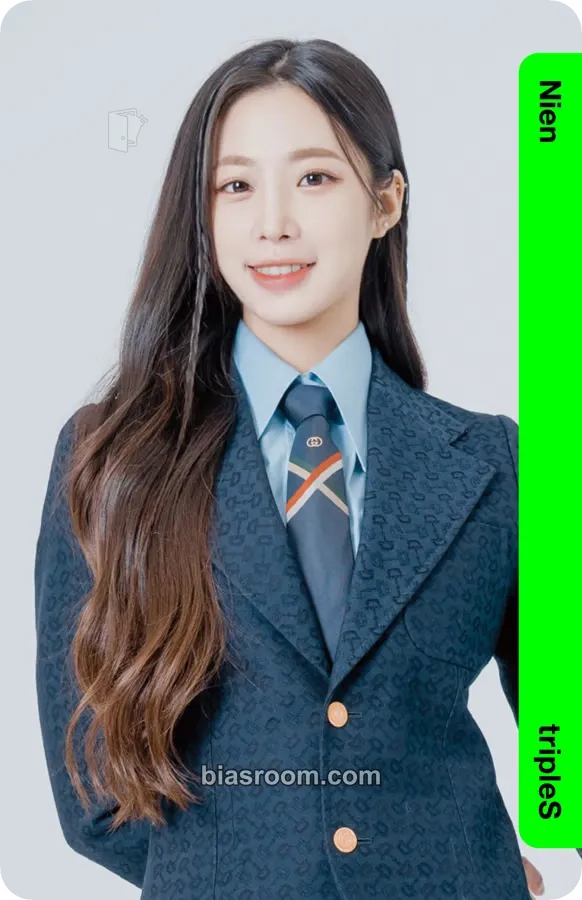 Nien Binary01 First Class Objekts Photocard - tripleS - tripleS K-pop photocard