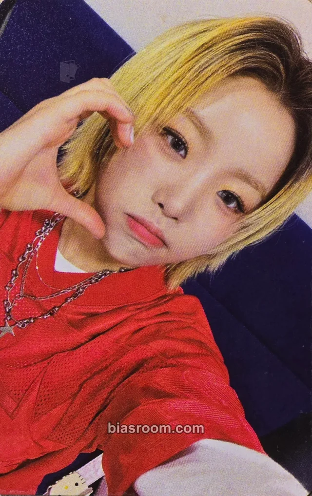 Young Posse - Sunhye - The Hungry Tour Event tour merch