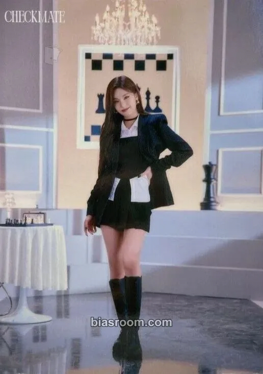 Yeji ITZY The 1st World Tour 'Checkmate' Photocard - ITZY - ITZY K-pop photocard