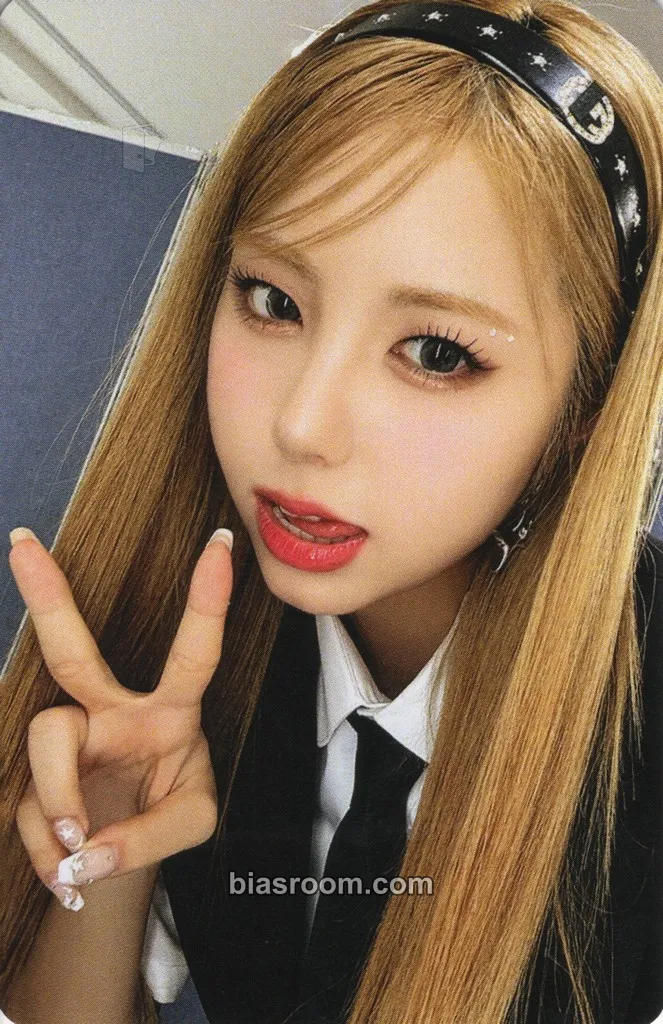 Ireh 2023 'FESTA' Tour Photocard - PURPLE KISS - PURPLE KISS K-pop photocard