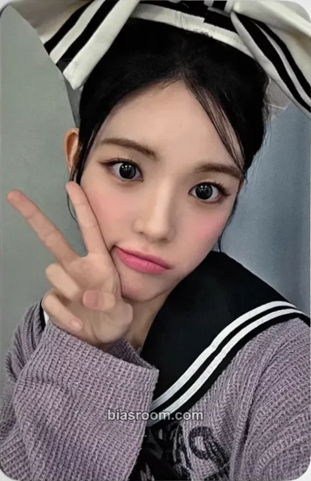 Hearts2Hearts - Yuha - STYLE Album lucky draw