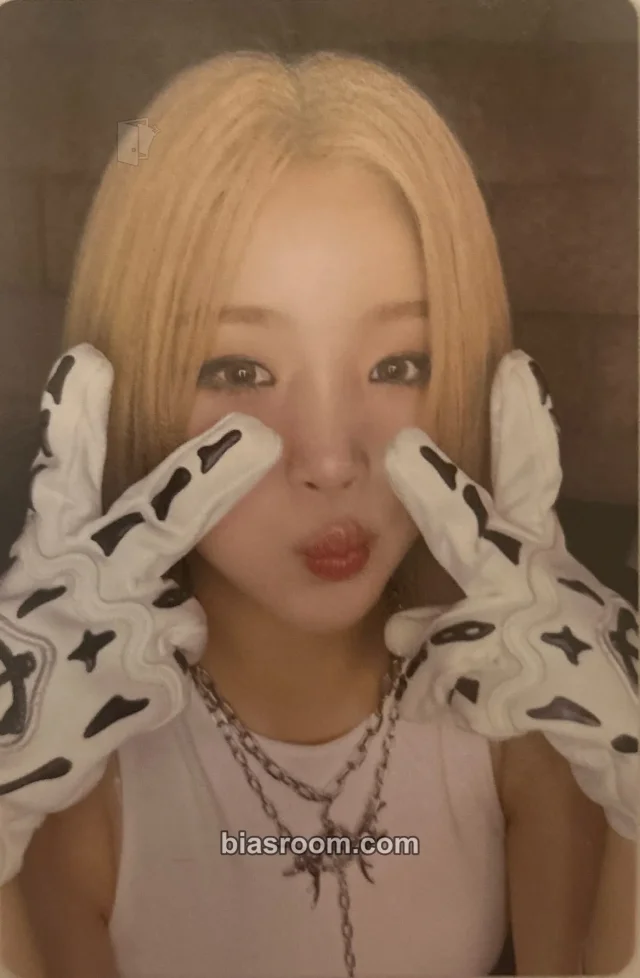 Young Posse - Sunhye - Growing Pain pt. 1: FREE Album album photocard
