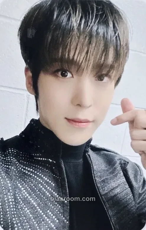 Yunho Golden Hour : Part 1 Work to Live Ver. Photocard - ATEEZ - ATEEZ K-pop photocard
