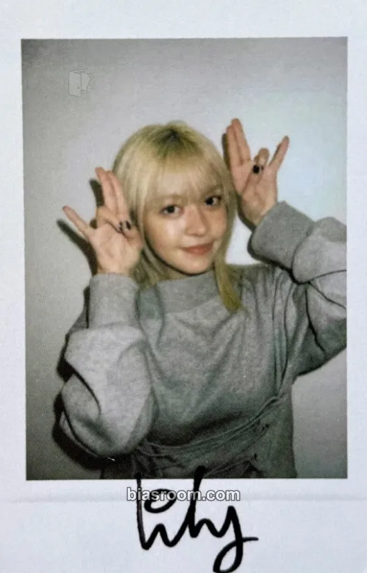 Lily Blue Valentine Photocard - NMIXX - NMIXX K-pop photocard