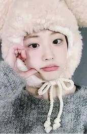 Joonie ICHILLIN' 2025 Season's Greetings 'Get Ready with Me' Photocard - ICHILLIN’ - ICHILLIN’ K-pop photocard