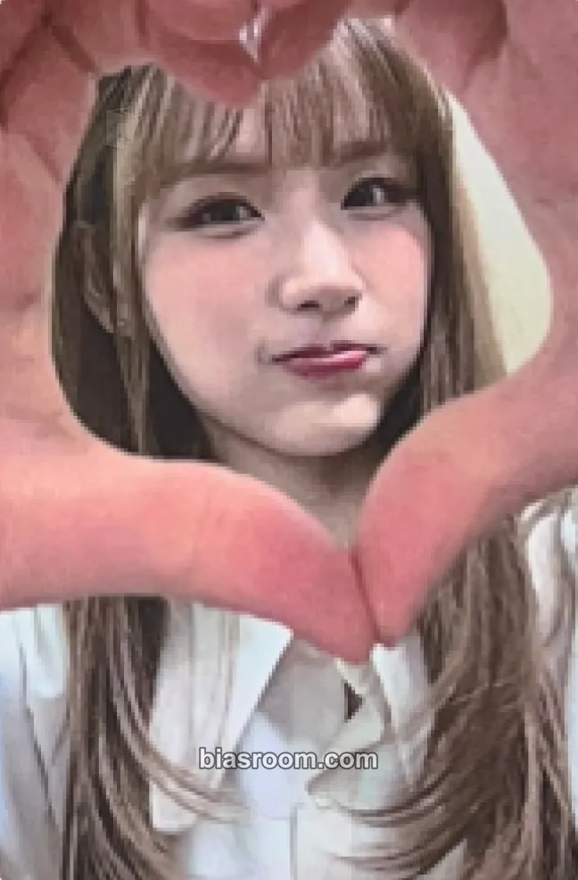 Jiyoon Feelin' Hot Photocard - ICHILLIN’ - ICHILLIN’ K-pop photocard