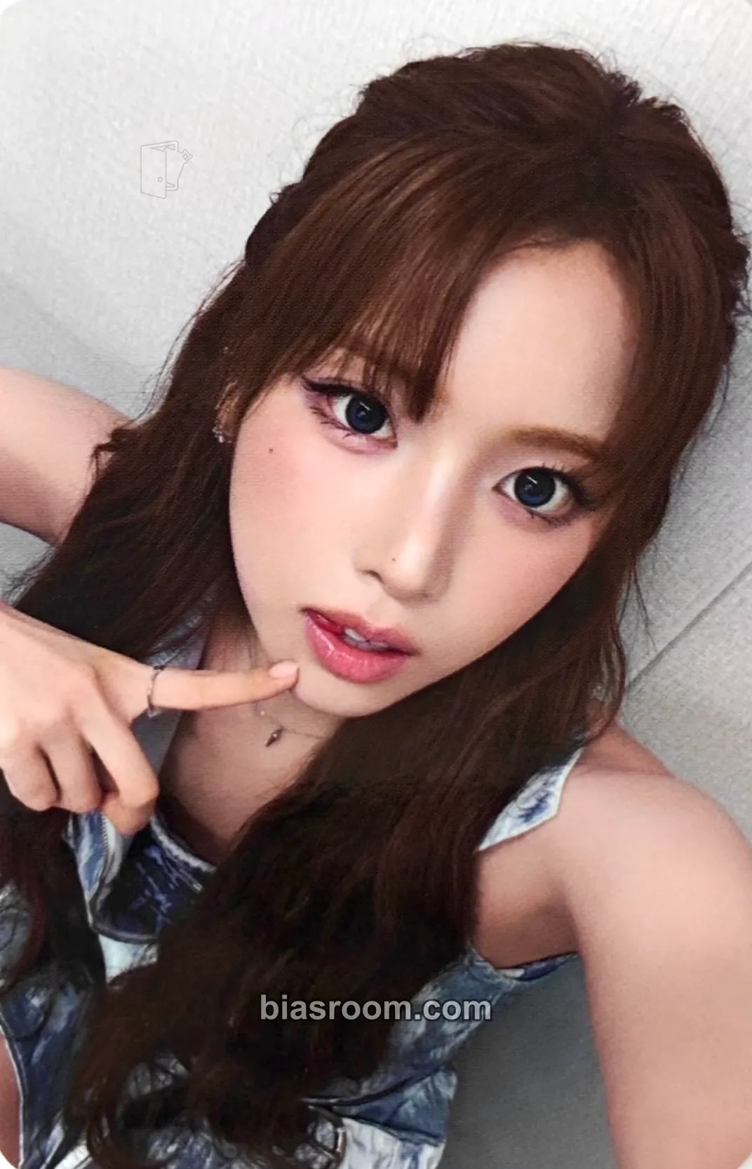 Jiwoo Blue Valentine Photocard - NMIXX - NMIXX K-pop photocard