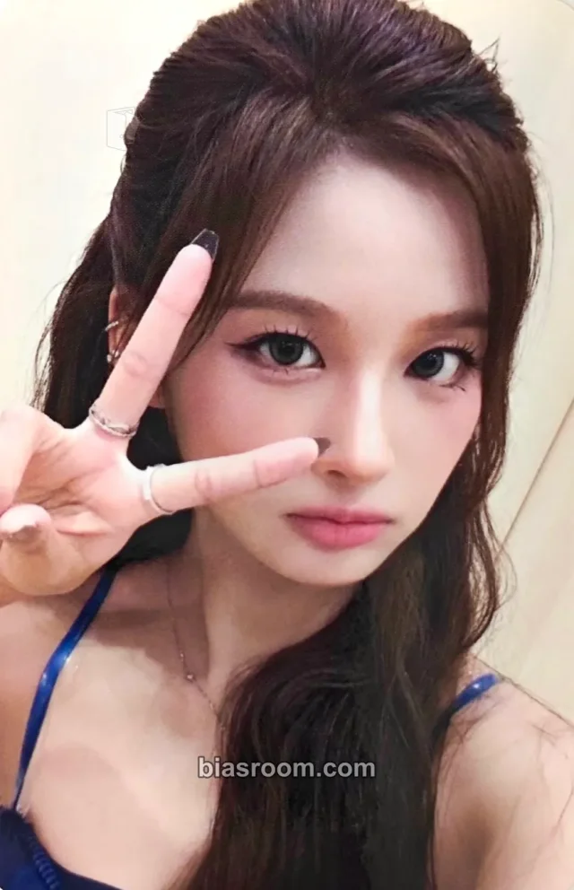 NMIXX - Sullyoon - Blue Valentine Album video call (fancall) makestar round 22 shenzhen
