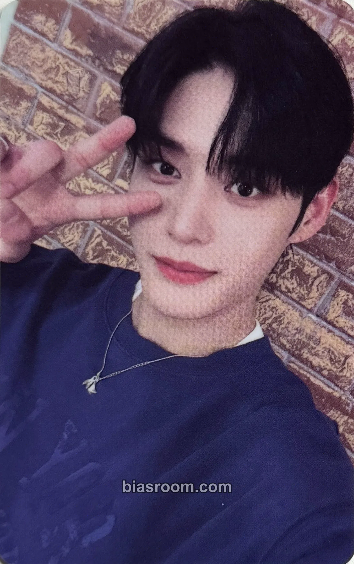 Jiwoong The Moving Seoul Pop-up Store Photocard - ZEROBASEONE - ZEROBASEONE K-pop photocard