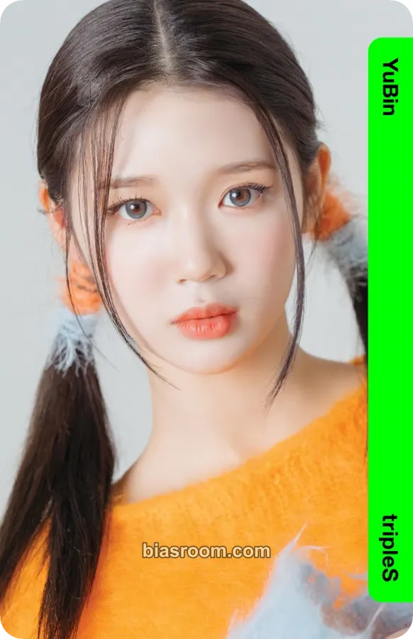 Yubin Binary01 First Class Objekts Photocard - tripleS - tripleS K-pop photocard