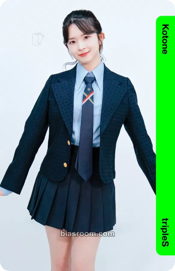 Kotone Binary01 First Class Objekts Photocard - tripleS - tripleS K-pop photocard