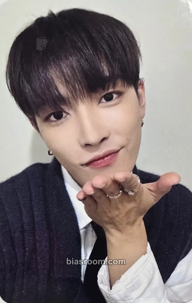 Hongjoong GOLDEN HOUR : Part.1 Photocard - ATEEZ - ATEEZ K-pop photocard