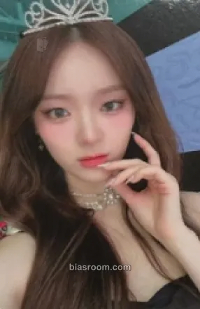 E.JI Feelin' Hot Photocard - ICHILLIN’ - ICHILLIN’ K-pop photocard