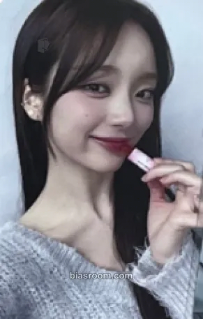 E.JI Feelin' Hot Photocard - ICHILLIN’ - ICHILLIN’ K-pop photocard