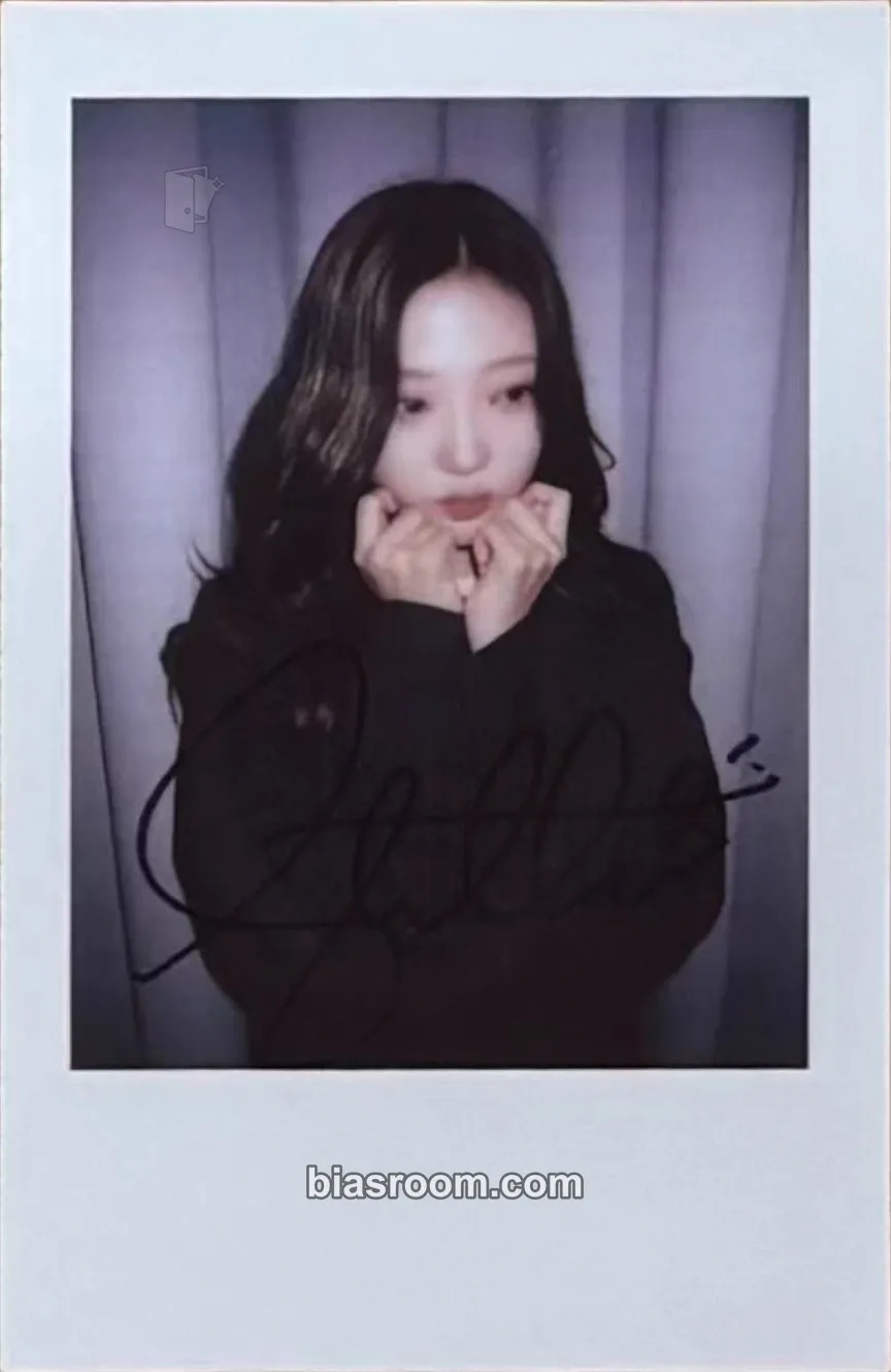 Stella FOCUS Photocard - Hearts2Hearts - Hearts2Hearts K-pop photocard