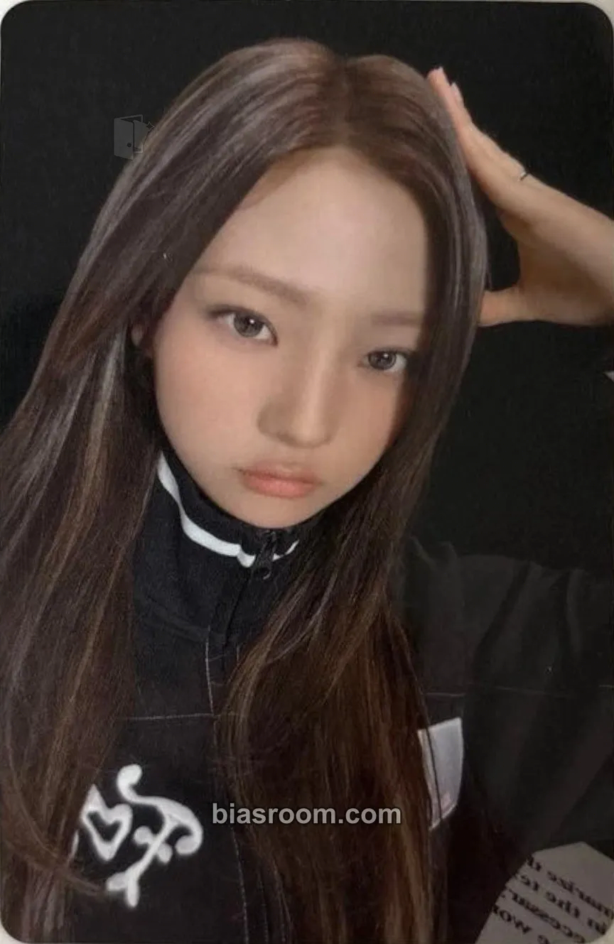 Stella FOCUS Photocard - Hearts2Hearts - Hearts2Hearts K-pop photocard