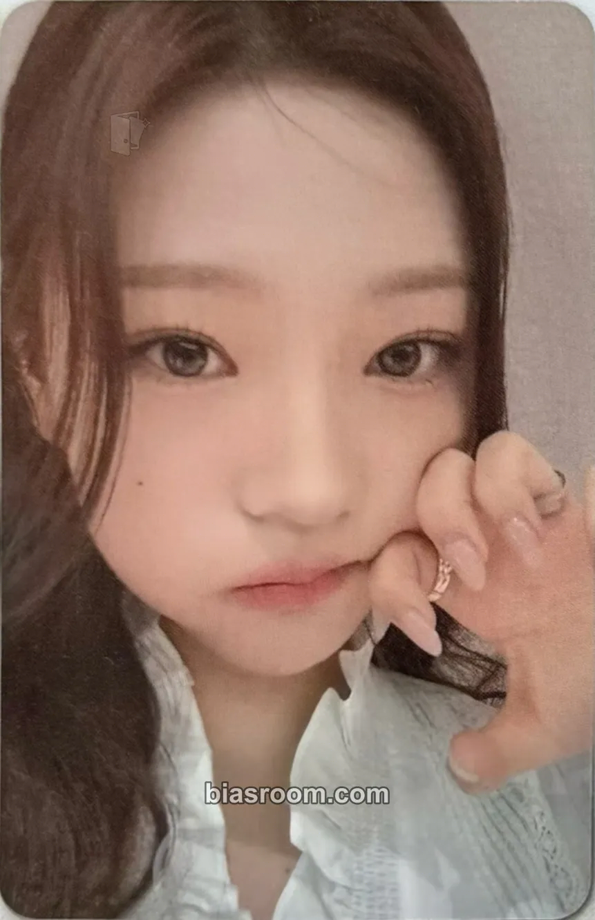Stella FOCUS Photocard - Hearts2Hearts - Hearts2Hearts K-pop photocard