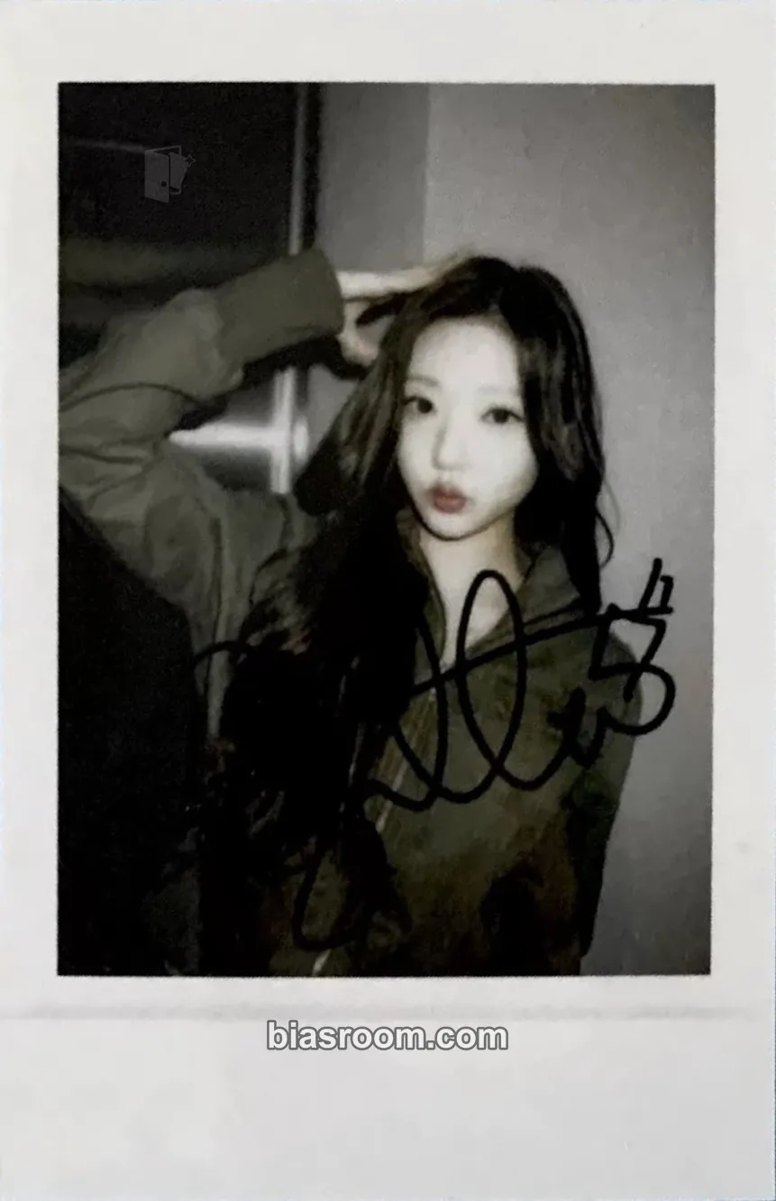 Stella FOCUS Photocard - Hearts2Hearts - Hearts2Hearts K-pop photocard