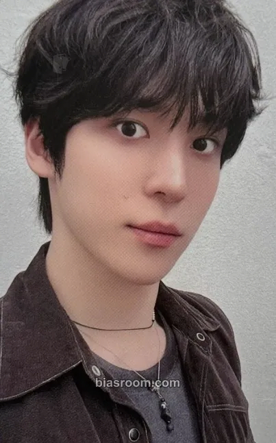 Yunho 8ROOM MD Photocard - ATEEZ - ATEEZ K-pop photocard