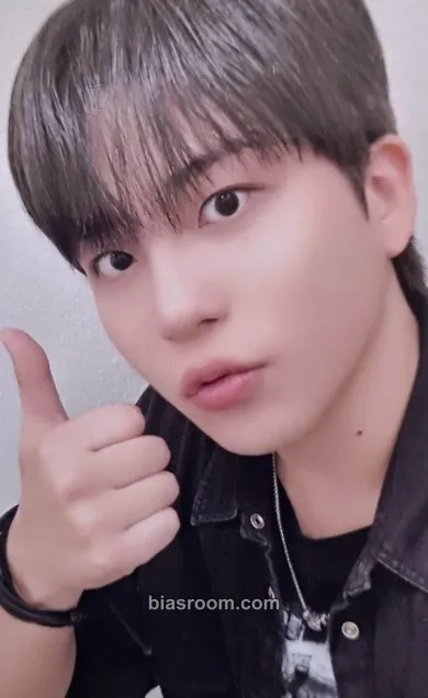Jongho 8ROOM MD Photocard - ATEEZ - ATEEZ K-pop photocard