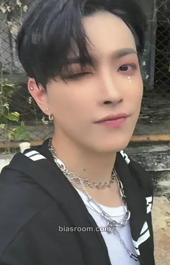 Hongjoong SPIN OFF : FROM THE WITNESS Photocard - ATEEZ - ATEEZ K-pop photocard
