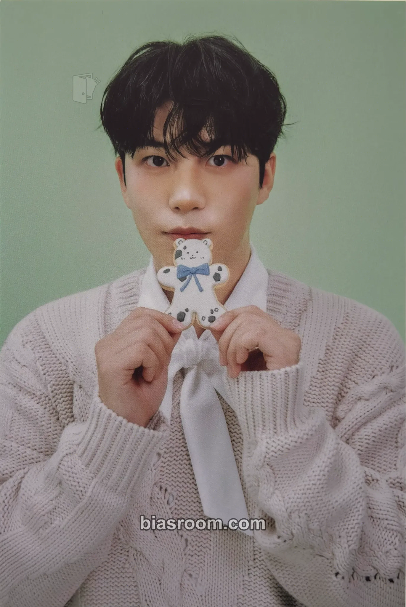 Jongho 2026 Season's Greetings - Pastry Shop Photocard - ATEEZ - ATEEZ K-pop photocard