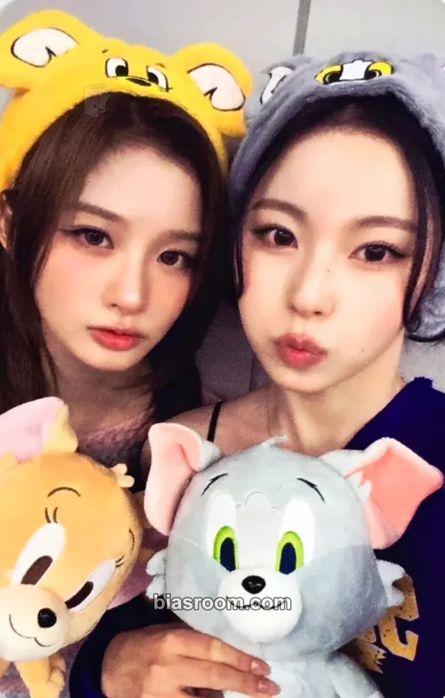 NMIXX - Kyujin & Sullyoon - Blue Valentine Album lucky draw apple music round 11 set benefit