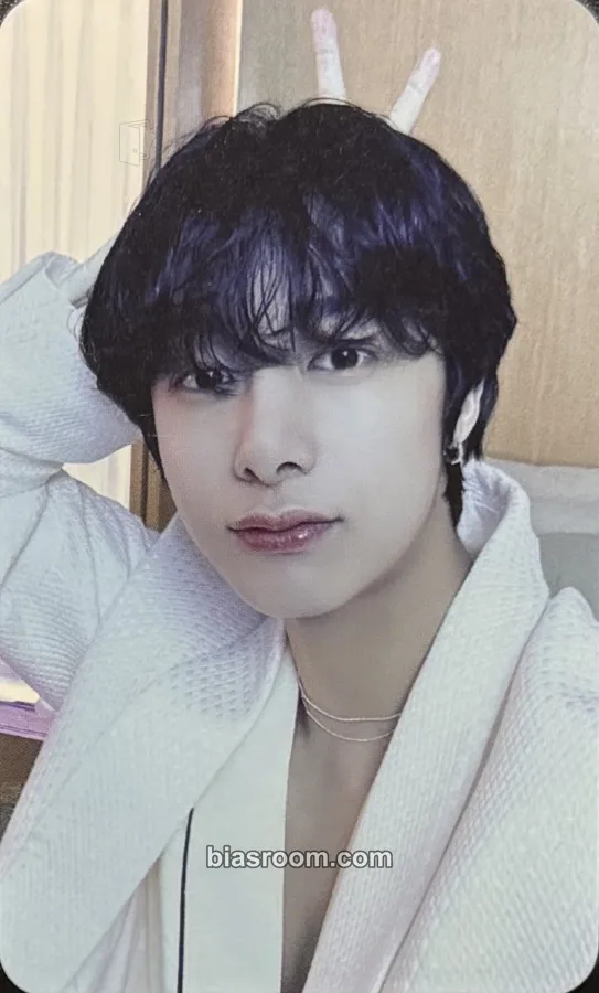 Hyungwon Shape of Love Photocard - MONSTA X - MONSTA X K-pop photocard