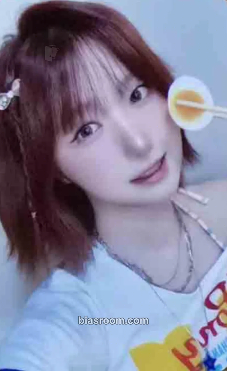 Hitomi iLY Photocard - SAY MY NAME - SAY MY NAME K-pop photocard