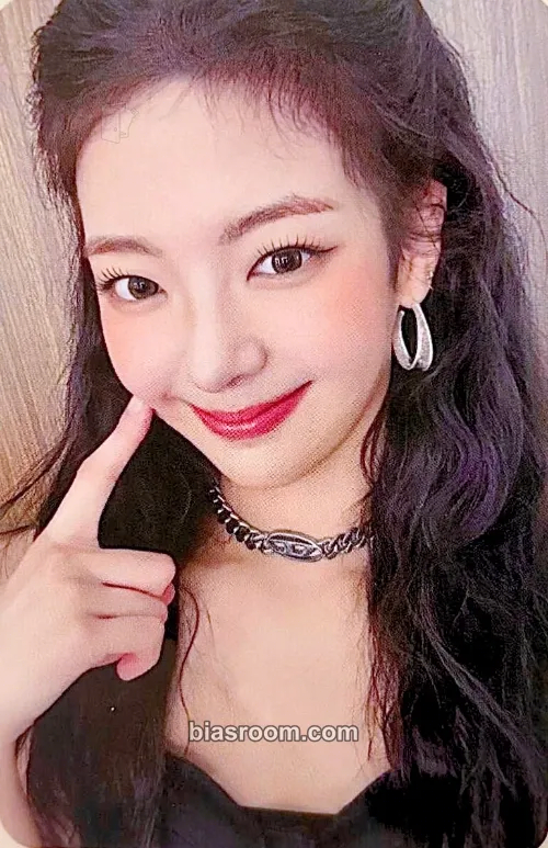 Lia Girls Will Be Girls Photocard - ITZY - ITZY K-pop photocard