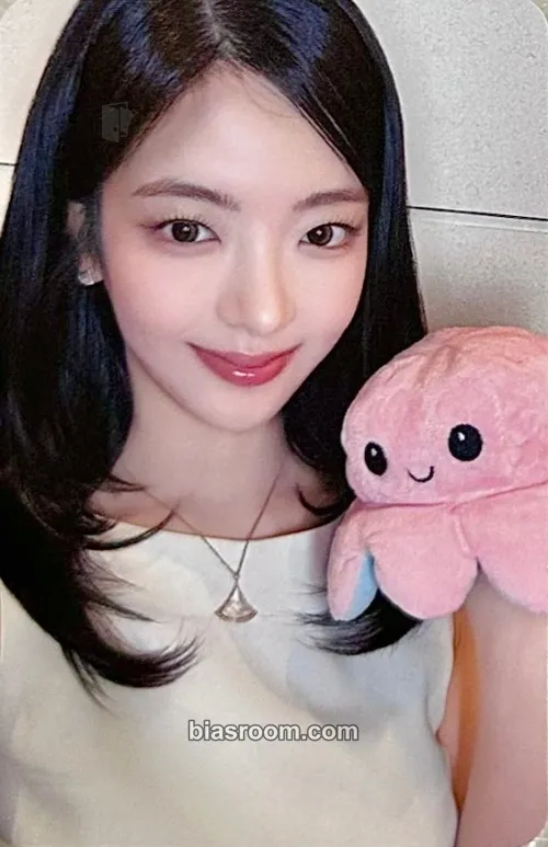 Lia Girls Will Be Girls Photocard - ITZY - ITZY K-pop photocard