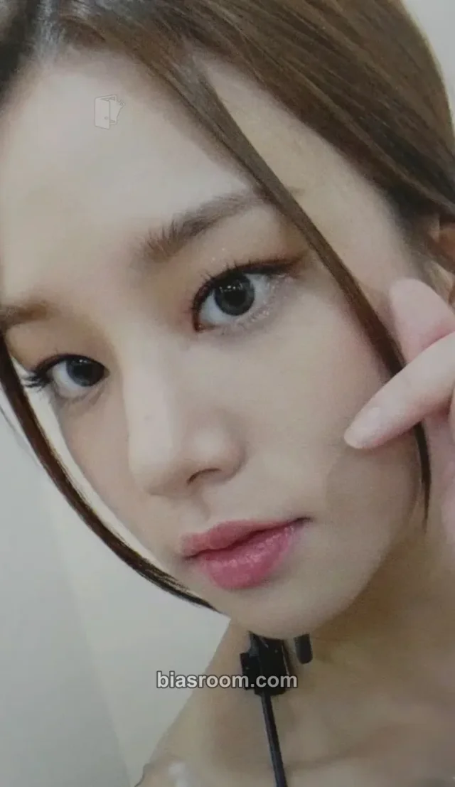 LABOUM - Solbin - Blossom Album fansign winner benefit