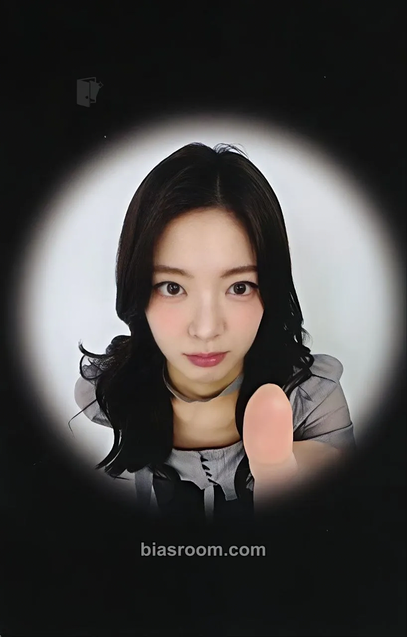 Lia TUNNEL VISION Photocard - ITZY - ITZY K-pop photocard