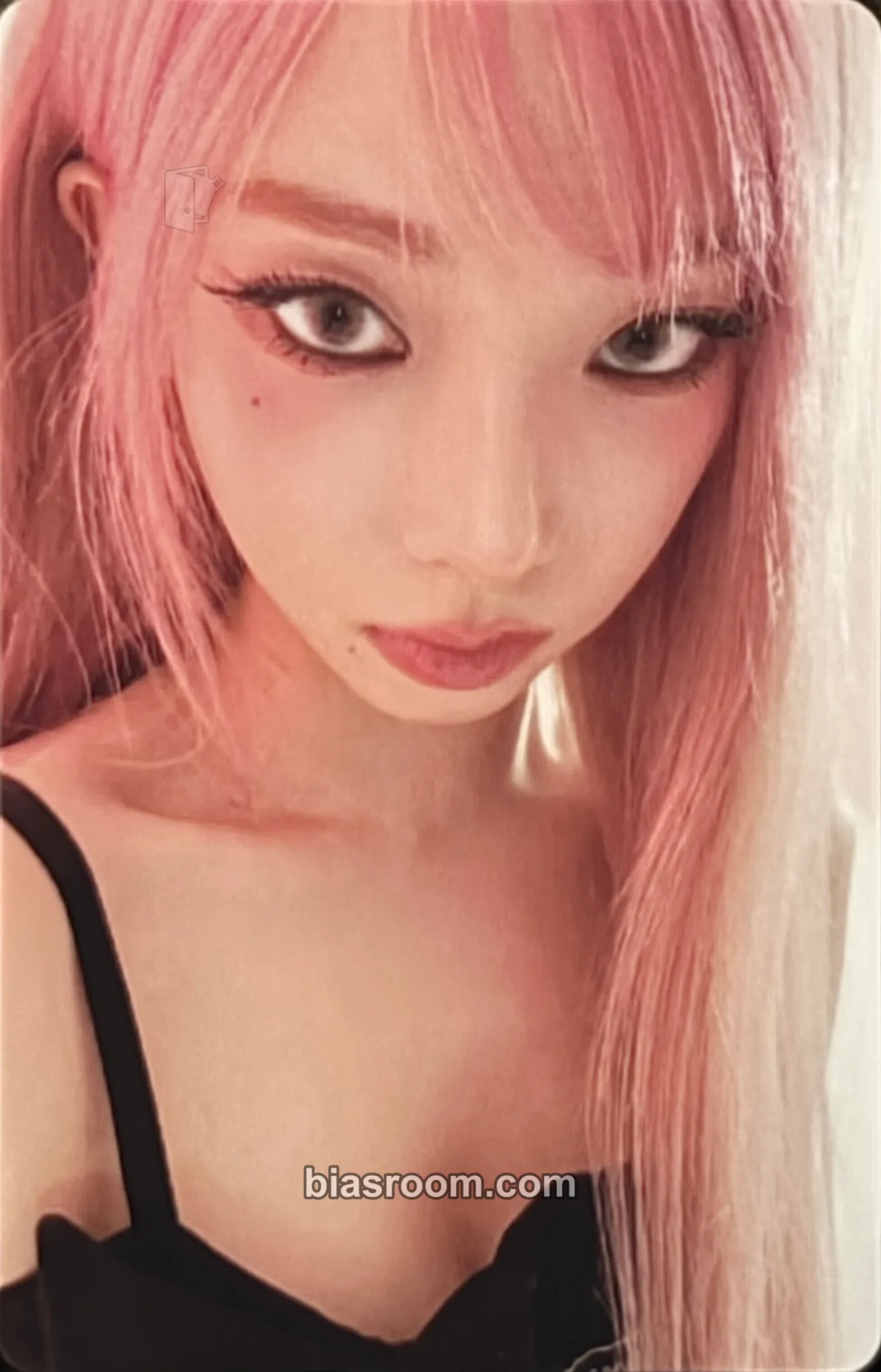 Karina PUSS PUSS CHINA X KARINA AESPA Issue No.23 Photocard - aespa - aespa K-pop photocard