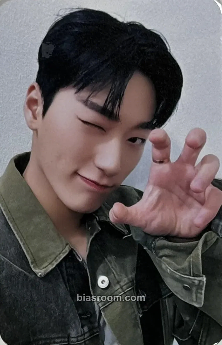 San GOLDEN HOUR : Part.1 Photocard - ATEEZ - ATEEZ K-pop photocard